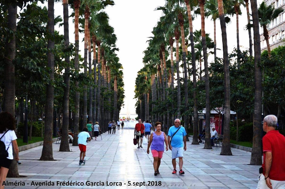 13 ALMERIA - RAMBLA FREDERICO GARCIA LORCA (38).JPG